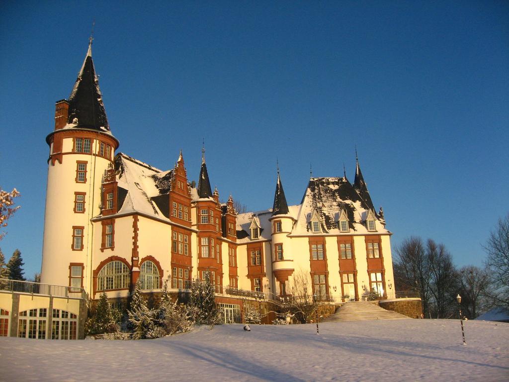 Seehotel Schloss Клинк Экстерьер фото