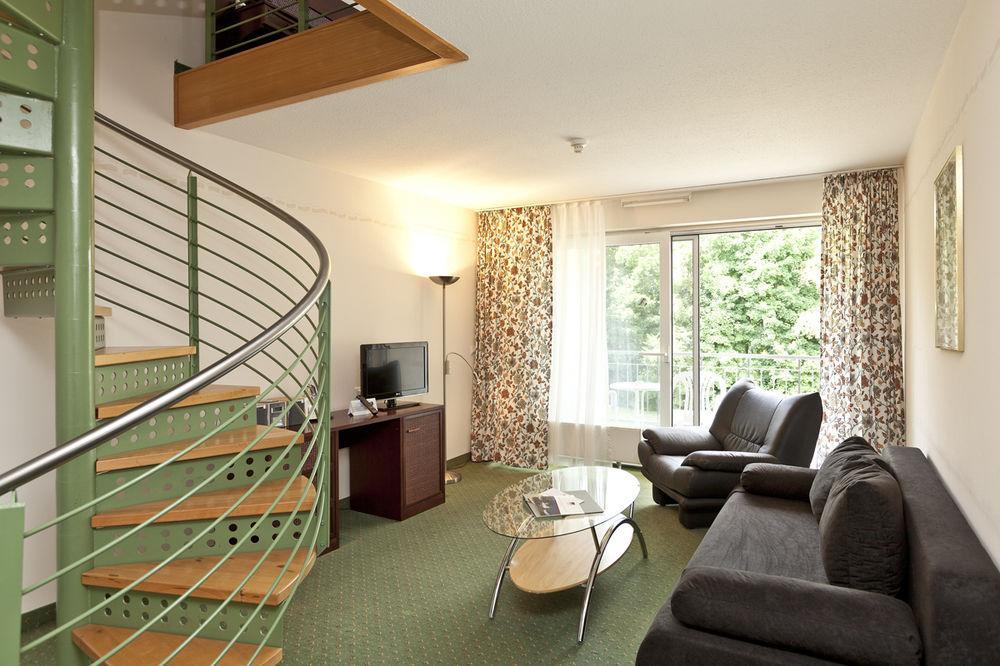 Seehotel Schloss Клинк Экстерьер фото