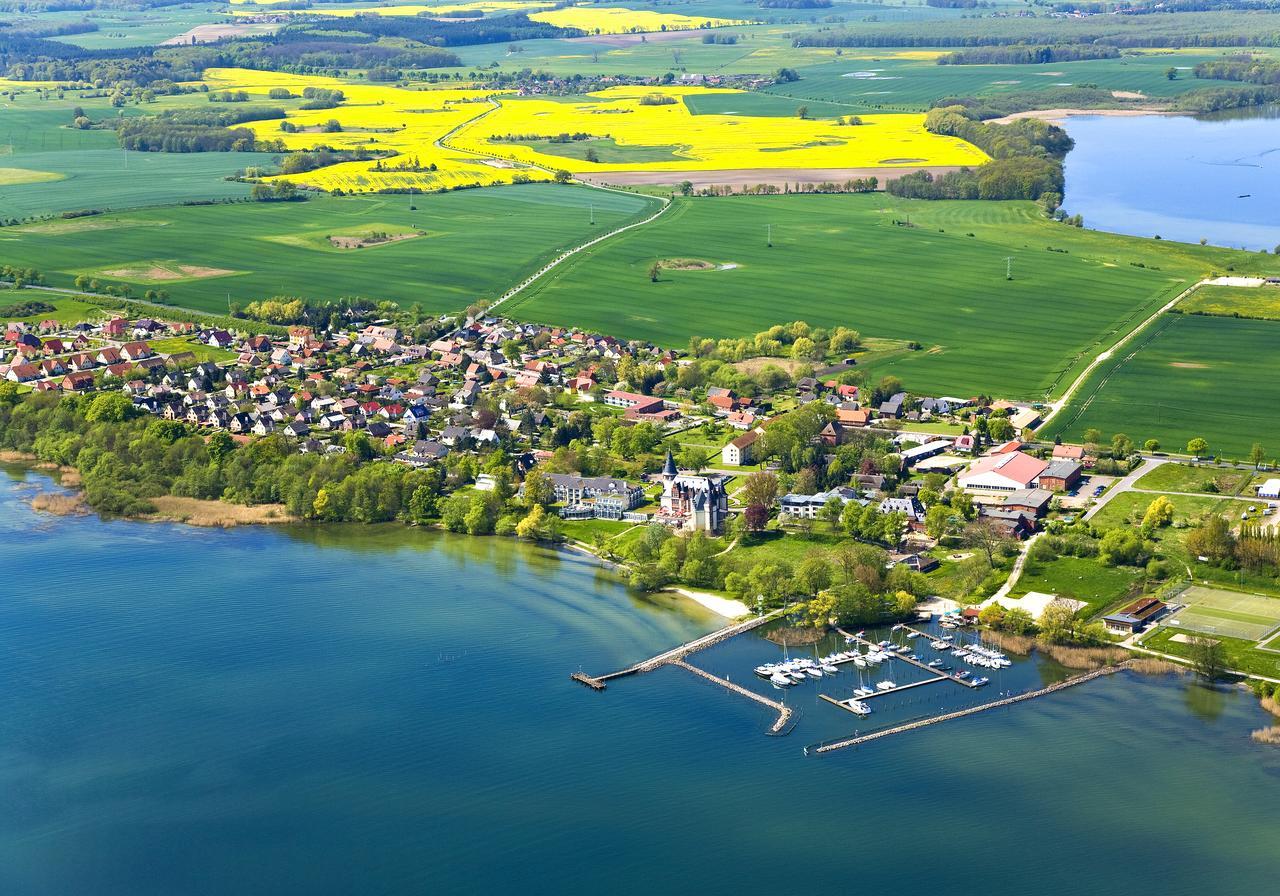 Seehotel Schloss Клинк Экстерьер фото
