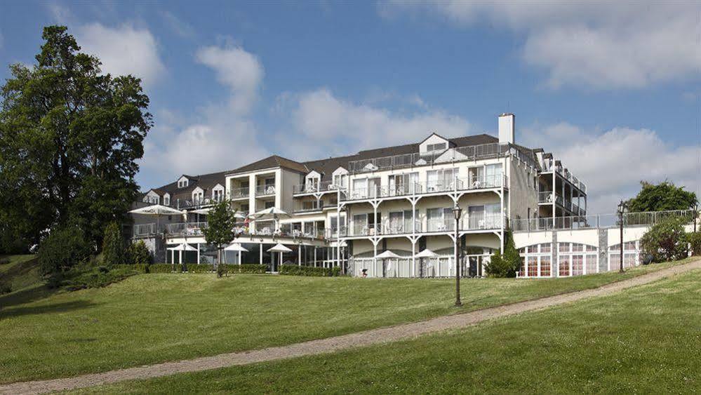 Seehotel Schloss Клинк Экстерьер фото